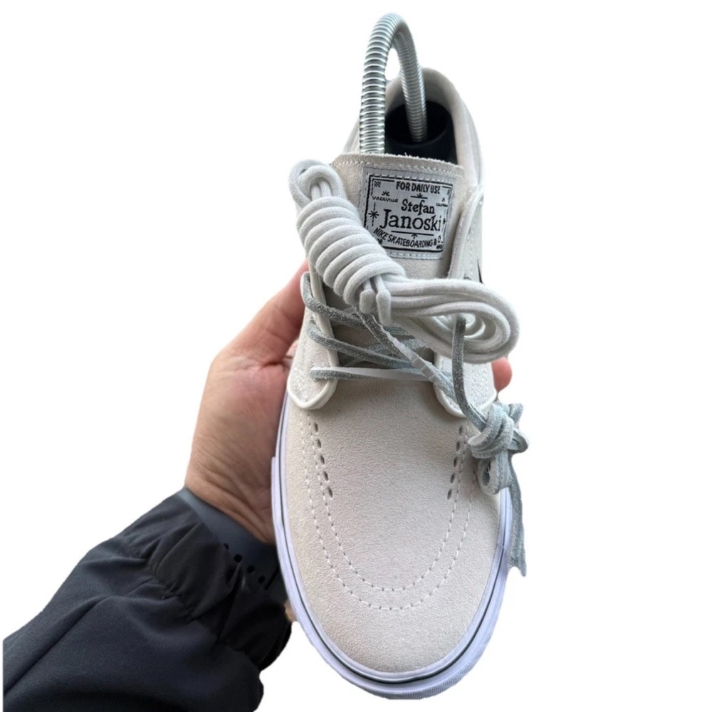 Men's Nike SB Zoom Janoski OG+ Summit White Grey Black FD6757-100 Size 6 New - Picture 2 of 7